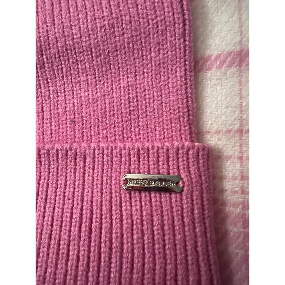 NWT Steve Madden Scarf and hat set 20 x 68 inches - Picture 2 of 3